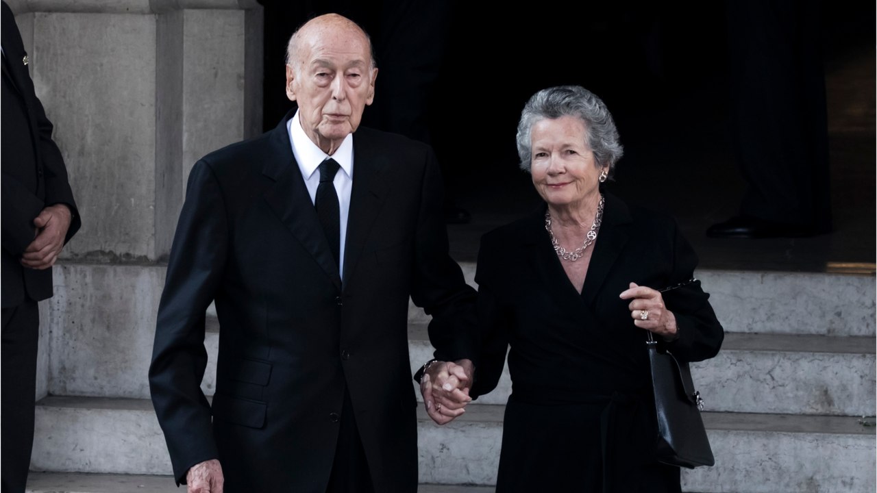 GALA VIDEO - Valéry Giscard d’Estaing : à quoi ressemble le château où vit sa veuve Anne-Aymone ?