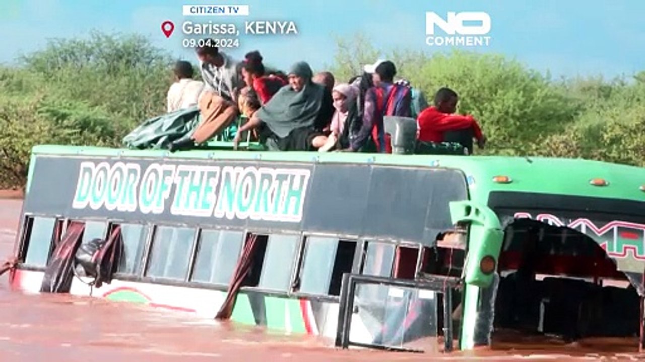 Flut in Kenia: 51 Passagier:innen aus überschwemmtem Bus gerettet