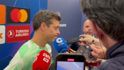 Zona mixta de César Azpilicueta