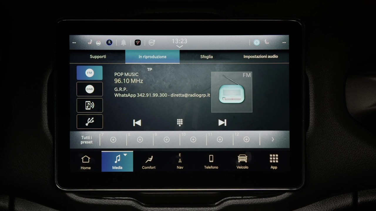 Der neue Jeep® Renegade 2024 - Modernes Infotainment - Größer, schneller und mit Amazon Alexa Sprachsteuerung