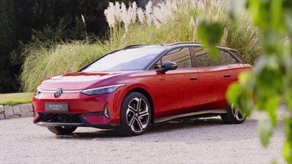 The all-new Volkswagen ID.7 GTX Tourer Design in Kings Red Metallic