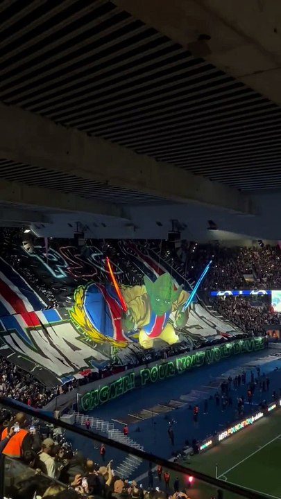 Le magnifique #tifo du #ParcdesPrinces lors du #match du #PSG contre #Barcelone #auteuil #boulogne #supporters