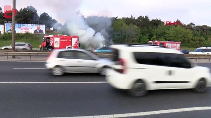 Tải video: Hafif ticari araç alev alev yandı