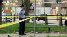 Sparatoria a Philadelphia, tre feriti e cinque arresti. Tra loro un quindicenne armato