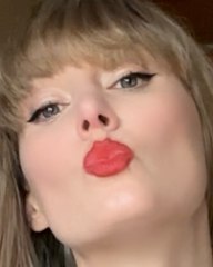 This Taylor Swift Lookalike Looks Exactly Like the Popstar!