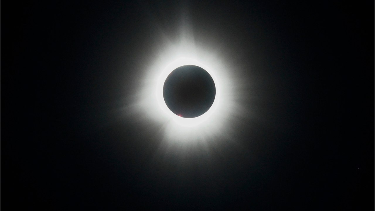 Effrayée par l'eclipse, une mère de famille tue son mari et sa fille de 8 mois