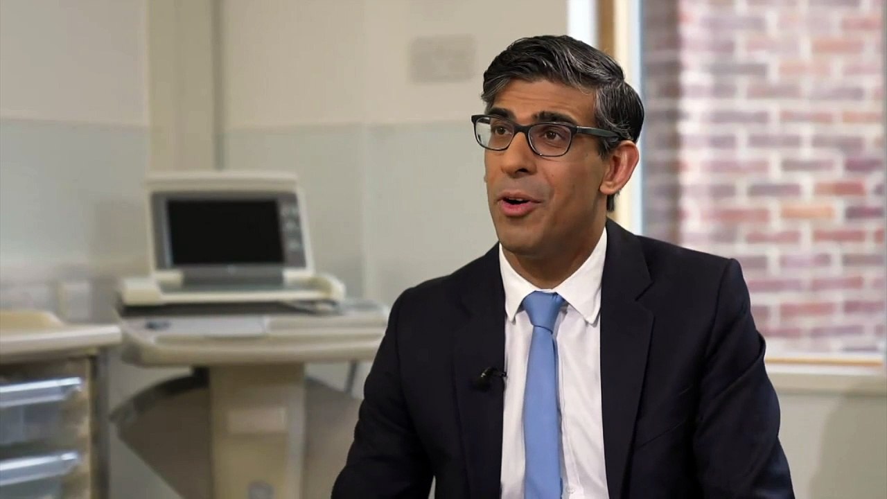 Rishi Sunak defends NHS waiting list figures