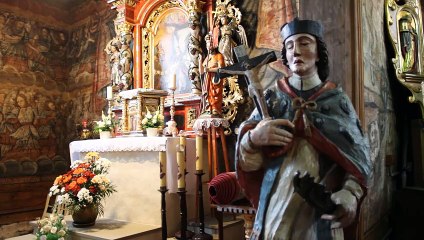 Binarowa - prace konserwatorskie w zabytkowym kosciele w Binarowej