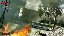 Incendiano rifiuti nell'area industriale di Catania, due denunce