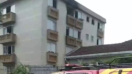 Quarto de apartamento pega fogo na Vila Izabel