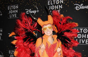 JoJo Siwa can't believe she and her then-girlfriend were living like "a married couple at 17 and 16"