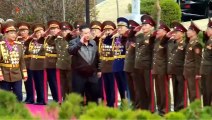 Estimado camarada Kim Jong Un realiza visita de orientação à Academia Militar e Política Kim Jong Il
