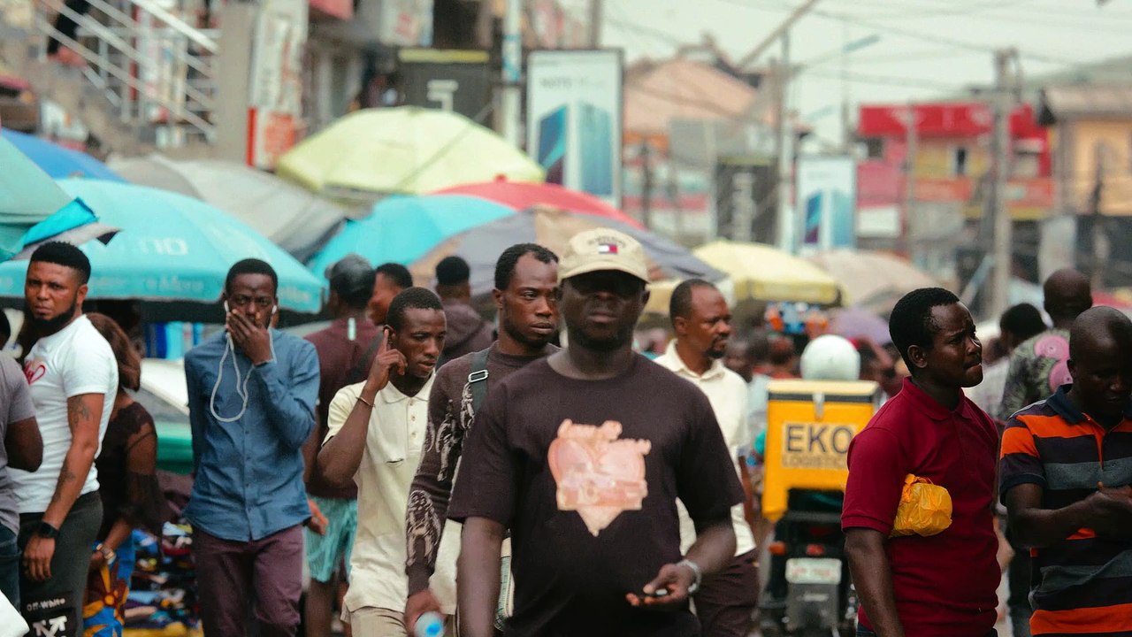 Toutes les couleurs du monde Bande-annonce VO STFR