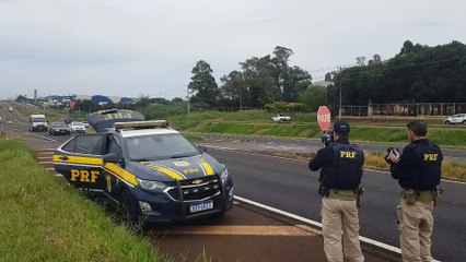 Visando diminuir números de acidentes, PRF realiza fiscalização nas proximidades do Aeroporto