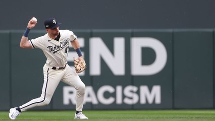 Edouard Julien Leads Minnesota Twins to Victory Over Dodgers