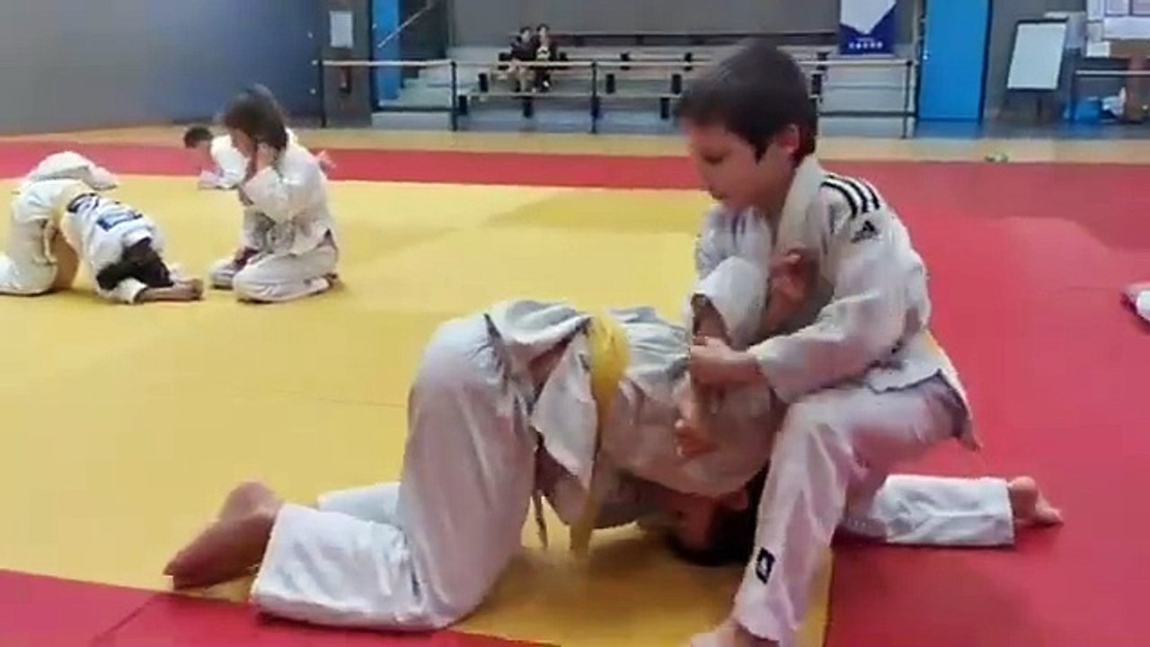 Ne Waza - Travail contrôle poignet-poignet - Mini-Poussins (2012-2013)