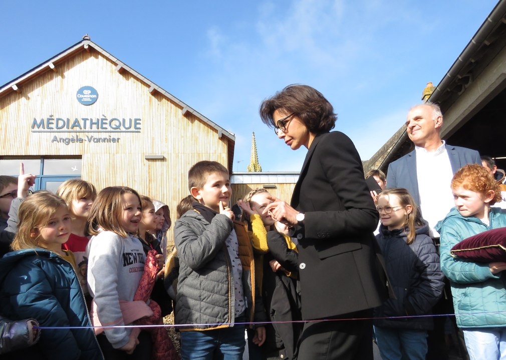 Rachida Dati inaugure la médiathèque de Bazouges-la-Pérouse