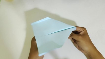 How To Make EASY Paper Airplanes that FLY FAR