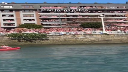 Ander Herrera alucina con la cantidad de aficionados que ha recibido a la Gabarra