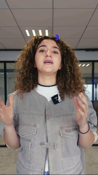 Aid, ramadan fashion ou quand les fêtes deviennent des collections d’exception ! Shaima vous fait découvrir certains créateurs comme @annouofficiel qui subliment les styles orientaux pour jouer entre modernité et tradition.