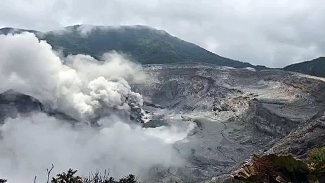 ext-volcan-poás-110424