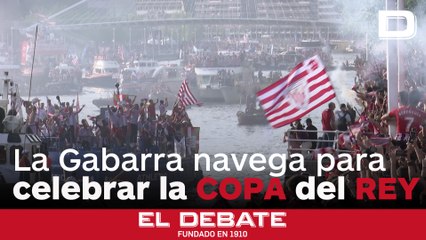 El Athletic Club celebra su título de Copa del Rey a bordo de la Gabarra