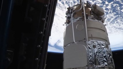 How NASA's Female Astronauts Wash Hair, Exercise And Eat In Space | Marie Claire