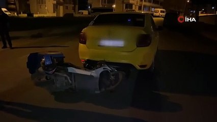 Motosiklet ticari taksi ile çarpıştı: 1 yaralı