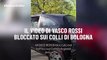 Il video di Vasco Rossi bloccato sui colli di Bologna