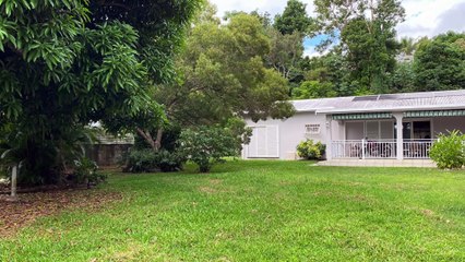 A louer belle maison F4 bien située à Robinson sur terrain plat et clôturé - HD 1080p