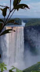 LA PLUS LARGE CASCADE de la foret tropicale guyanaise [@bokhem0n]