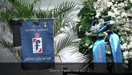 Giugiaro alla camera ardente di Paolo Pininfarina