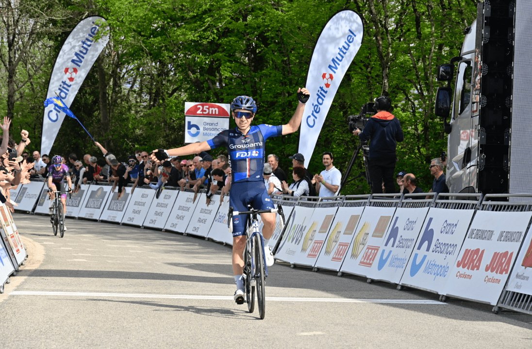 Cyclisme - Classic Grand Besançon 2024 - Lenny Martinez en costaud, David Gaudu sur le podium : "Je sais que j'ai passé en cap"