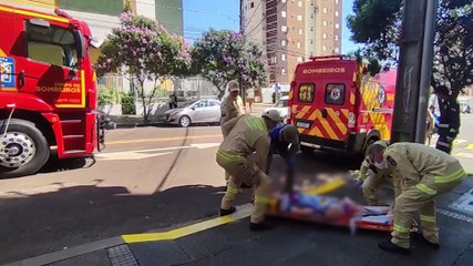 Ambulância do Siate e ABTR são mobilizados para atendimento à vítima de queda no Centro