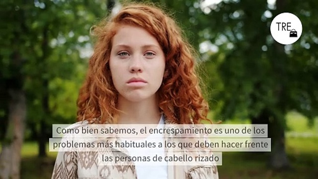 Tres consejos que sí funcionan para decir adiós al pelo encrespado y lucir unos rizos más definidos que nunca