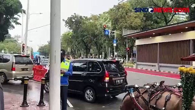Libur Panjang Lebaran, Ribuan Pengunjung Padati Monas