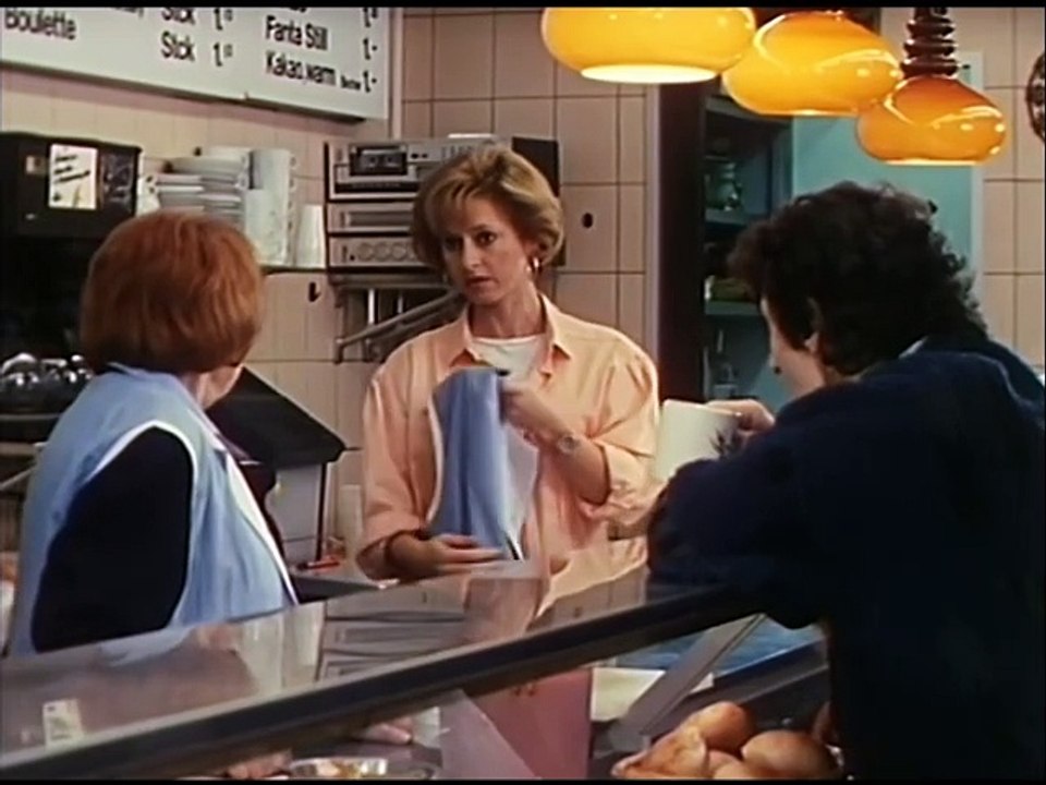 Drei Damen vom Grill - Ganze Serie - Staffel 9/Folge 11  'Färbers Taschenkrimi' - 1990