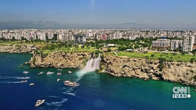 Turistler Antalya'dan göç ediyor