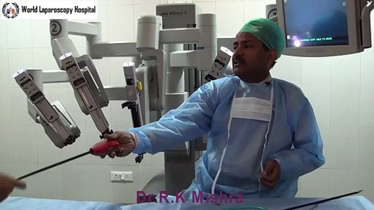 Demonstration of Da Vinci Robotic Surgery Training Part 2