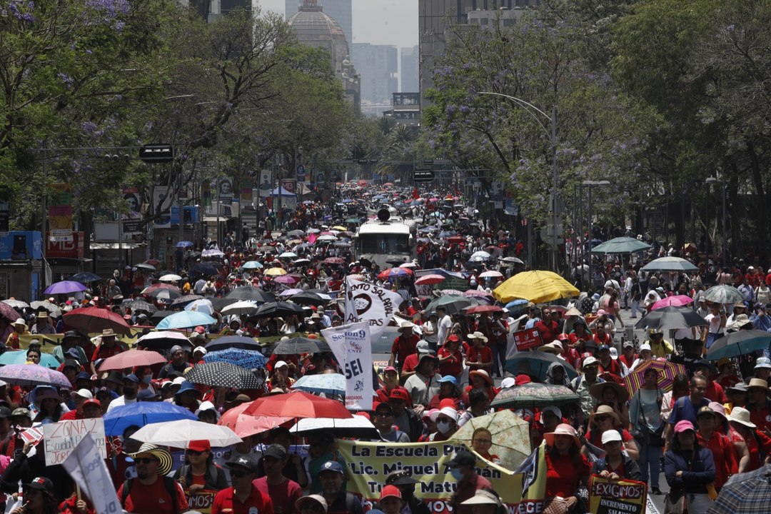 Sin "respuestas concretas a demandas": CNTE tras reunión con AMLO
