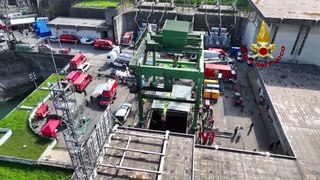 انفجار در نیروگاه برق ایتالیا؛ غواصان بدنبال قربانیان می‌گردند