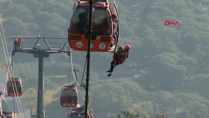 Antalya'da teleferik kazasında mahsur kalanlar helikopterle kurtarıldı