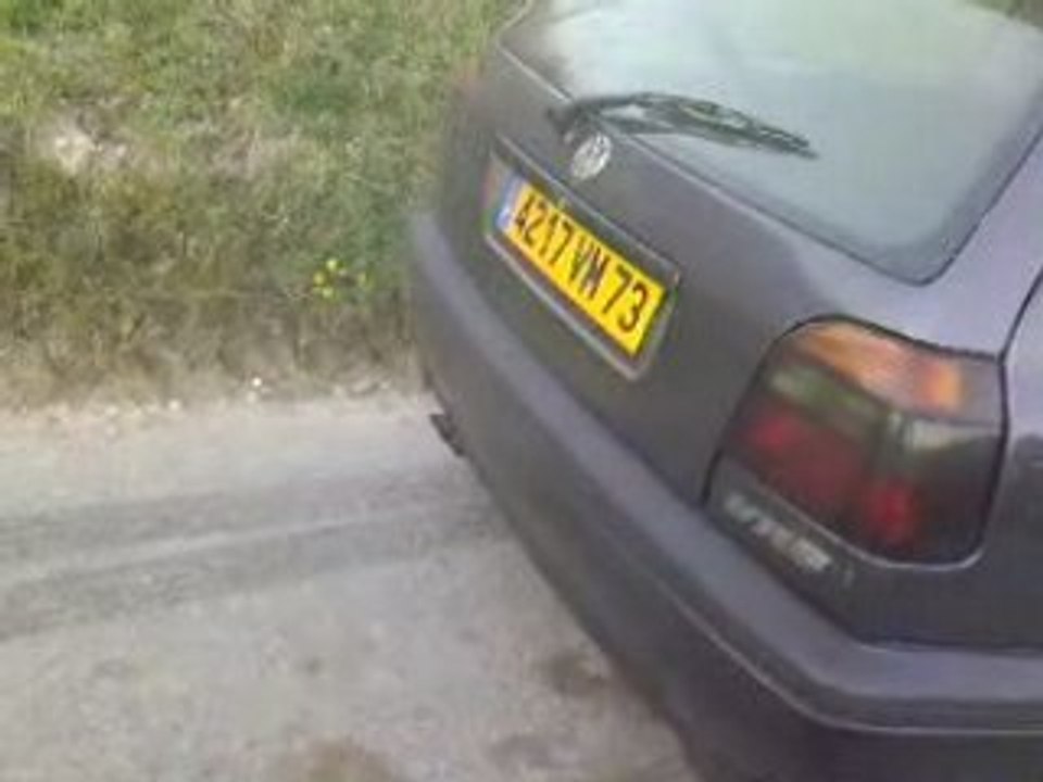 un connard qui tue son vr6