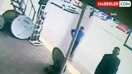 Diyarbakır'da otomobilin yayaya çarptığı feci kaza güvenlik kamerasında