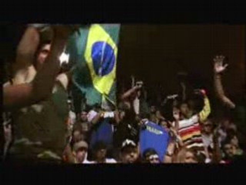 Lilou vs. Muxibinha - Red Bull BC One 2006 - High Quality (H