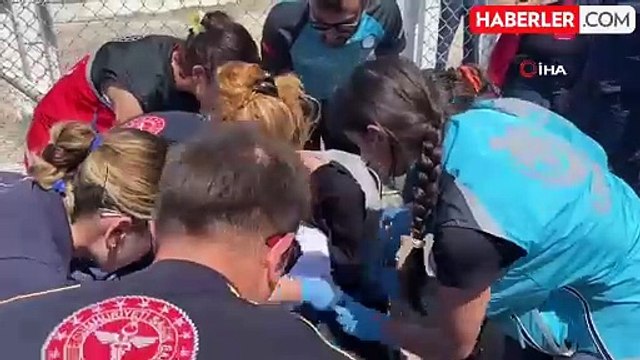 21 saattir havada mahsur kaldı, Kurtarılmanın sevinciyle gözyaşlarına boğuldu -Helikopterden iner inmez yeri öptü