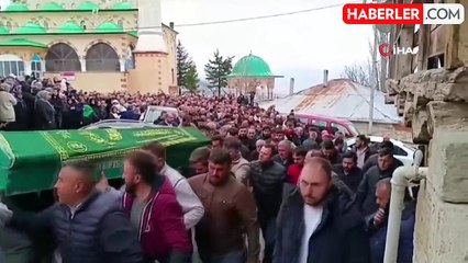 Aynı kazada ölen annesinin yanına defnedildi