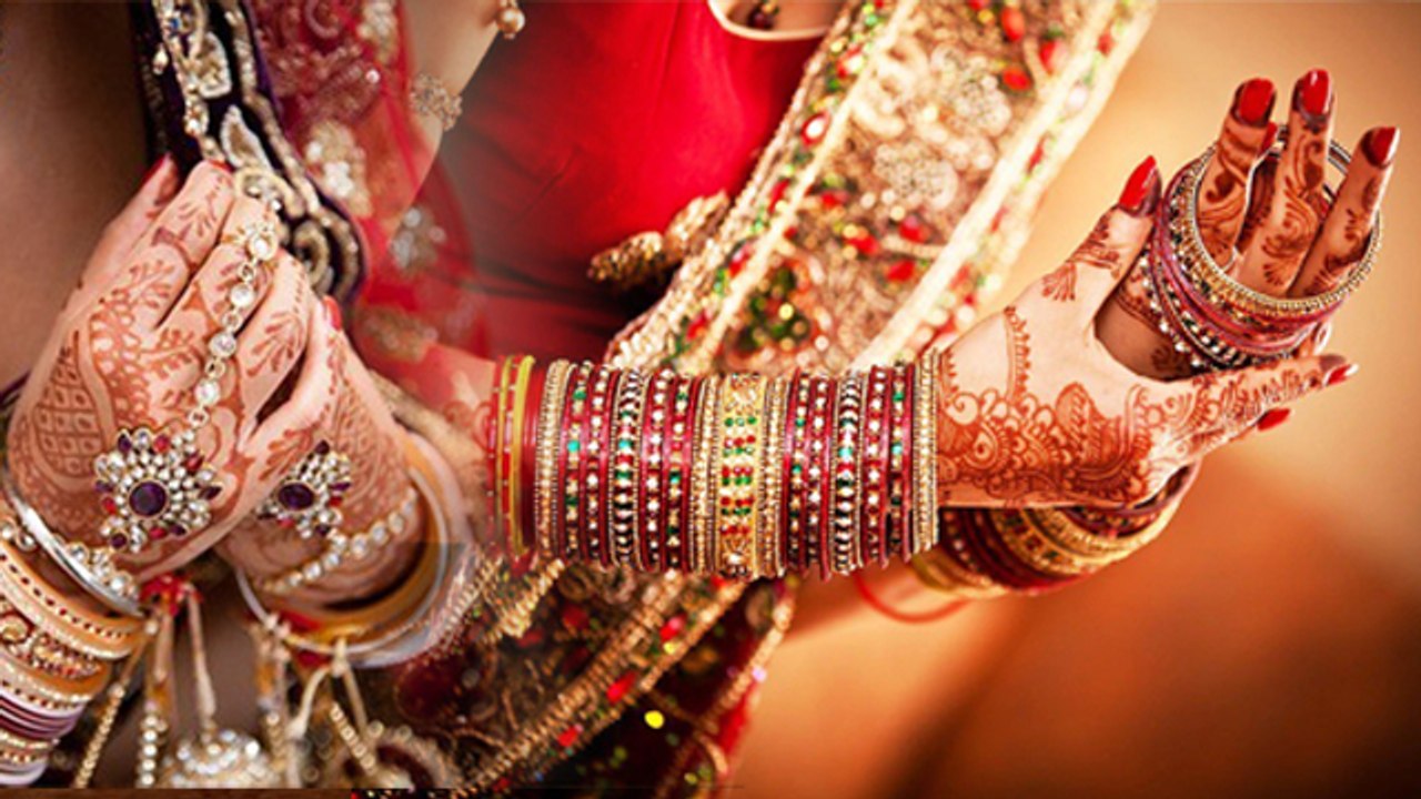 Chudi Kab Utare|Chudi Pehne Ka Sahi Tarika|Kali Chudi Pehna Chahiye Ya Nahi|Boldsky