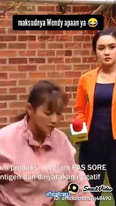 Wendi:Ada yg mleyot.