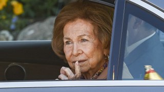 La Reina Sofía recibe el alta hospitalaria tras cuatro días ingresada